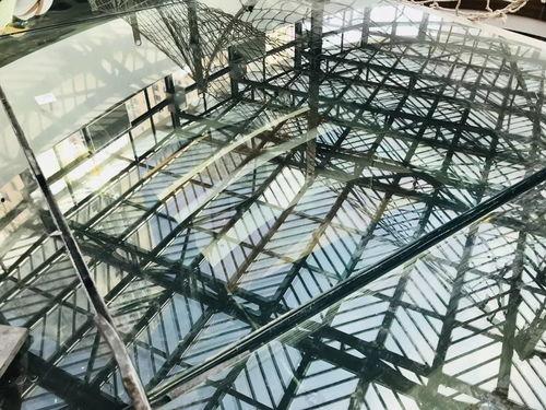 陕科大天桥吃瓜