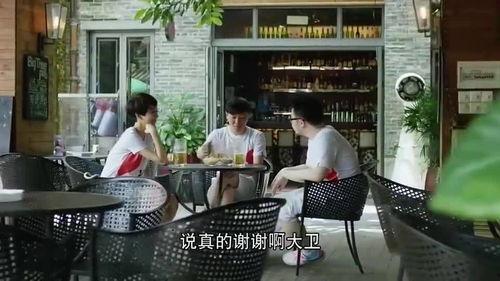 路人吃瓜场景,揭秘路人围观背后的故事