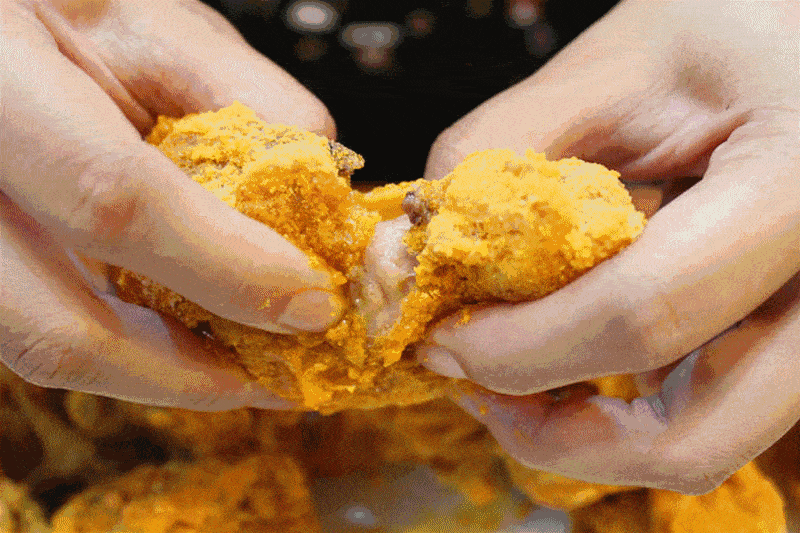 大瓜吃炸鸡,一场味蕾与视觉的双重盛宴